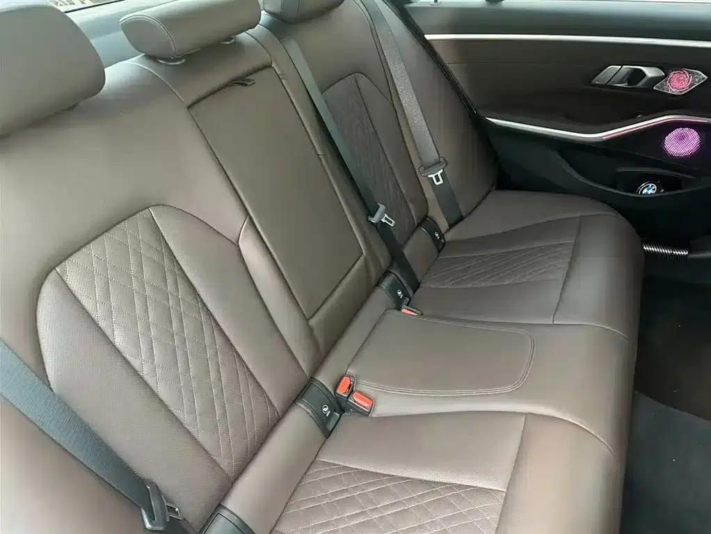 2024 BMW 3 Series 325i M Sport Package — миниатюра 10