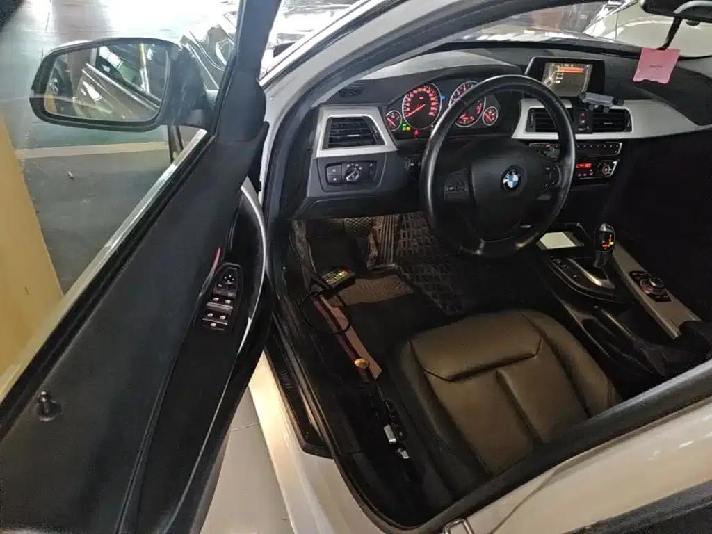 2016 BMW 3 Series 320Li Fashion Edition — миниатюра 16