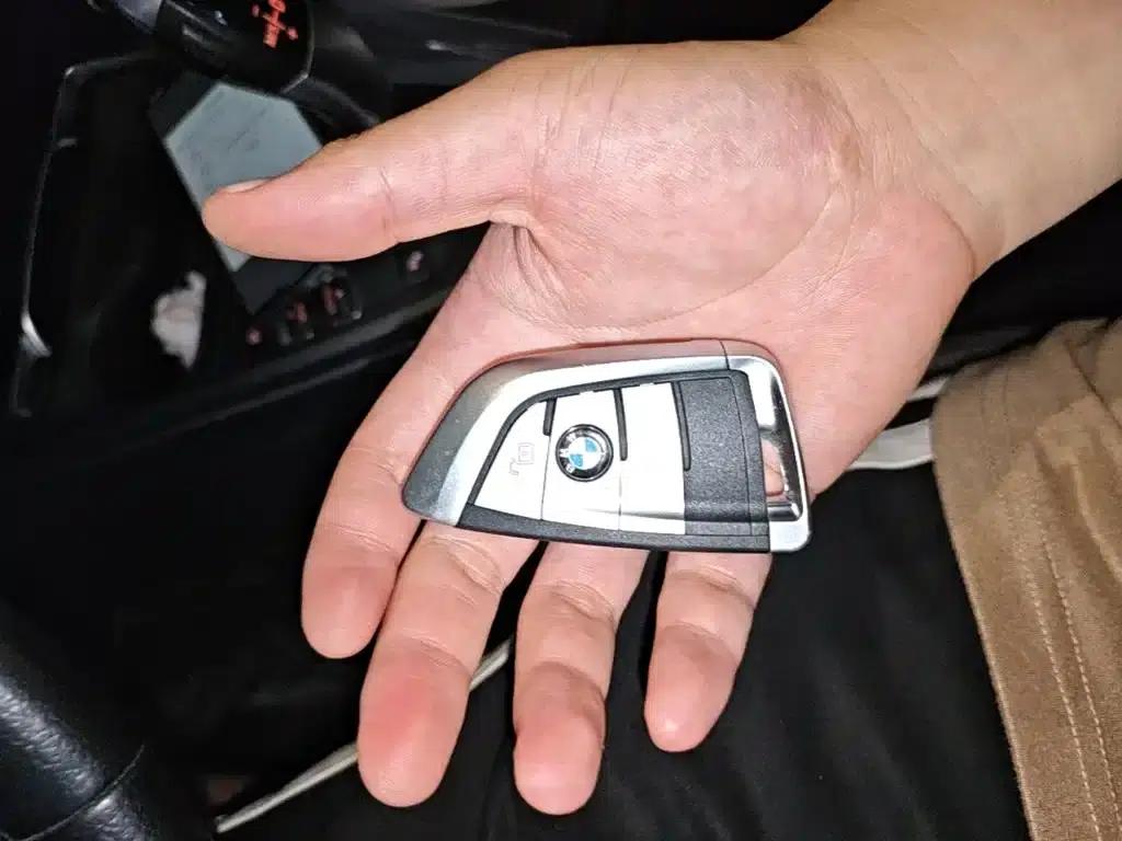 2016 BMW 3 Series 320Li Fashion Edition — миниатюра 9