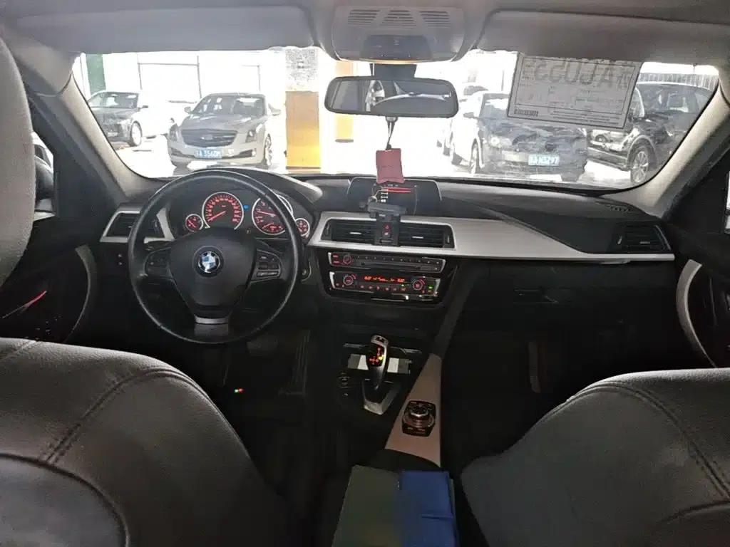2016 BMW 3 Series 320Li Fashion Edition — миниатюра 10