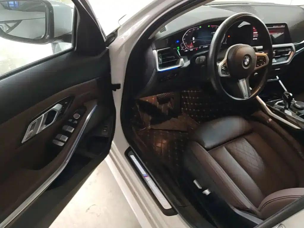 2022 BMW 3 Series 325Li M Sport Package — миниатюра 16