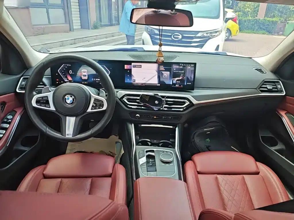 2023 BMW 3 Series 325i M Sport Package — миниатюра 10