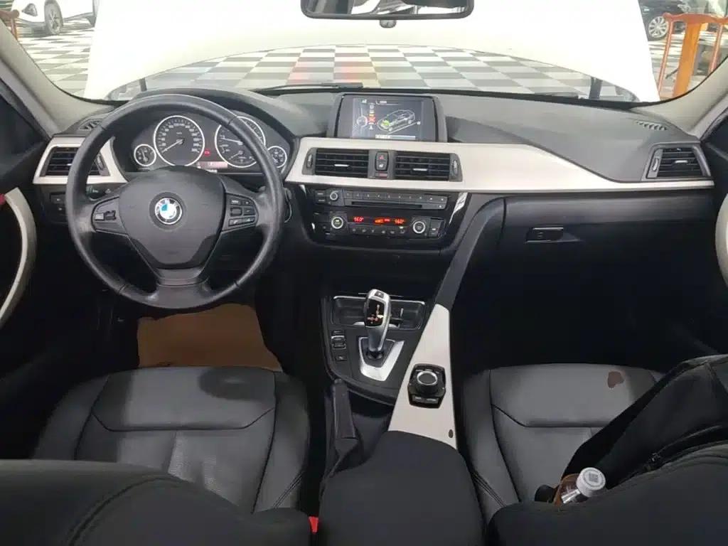 BMW 3 Series 2015 320Li Super Enjoyment Edition Fashion Model — миниатюра 10