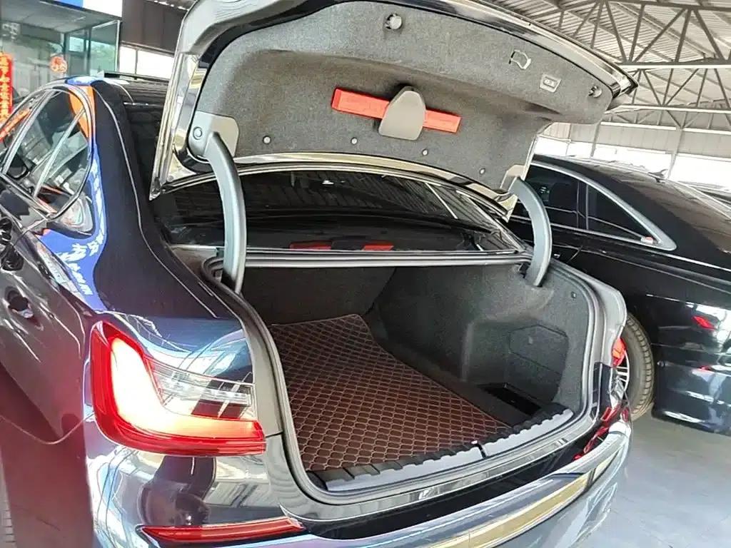 2022 BMW 3 Series 325Li M Sport Shadow Edition — миниатюра 19