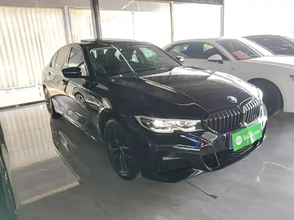 2022 BMW 3 Series 325Li M Sport Shadow Edition — миниатюра 4
