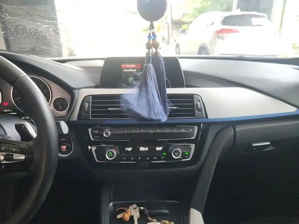 2018 BMW 3 Series 320i M Sport Package — миниатюра 13