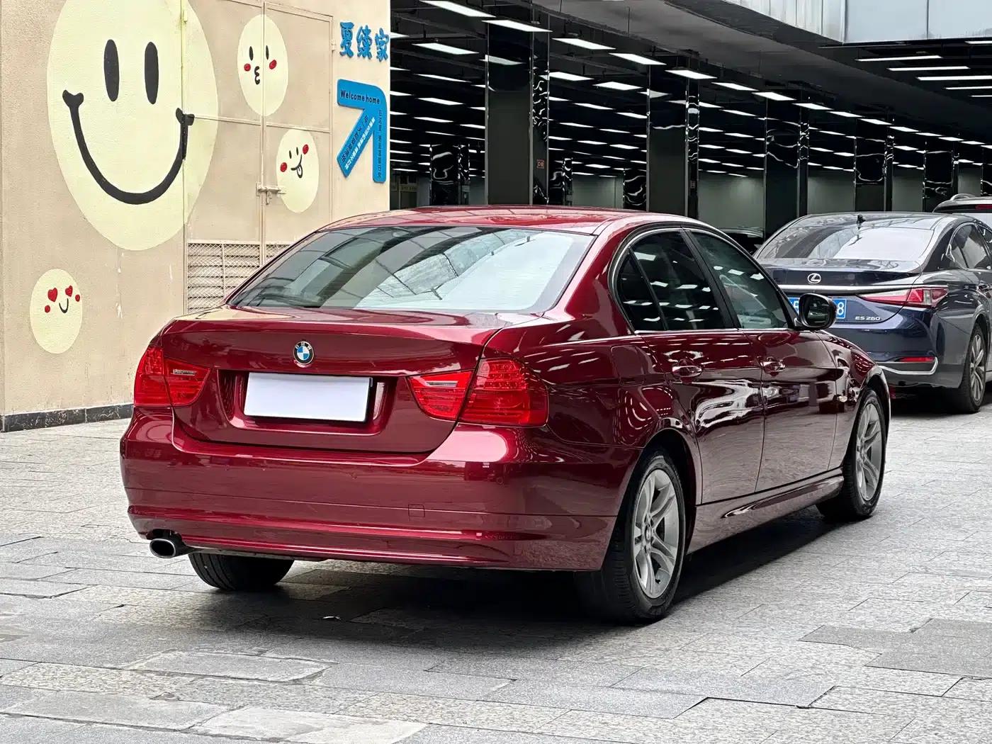 BMW 3 Series (Imported) 2012 318i Leading Edition — миниатюра 15