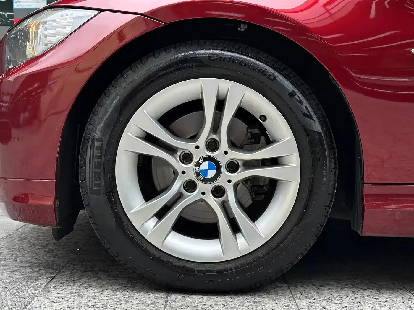 BMW 3 Series (Imported) 2012 318i Leading Edition — миниатюра 17