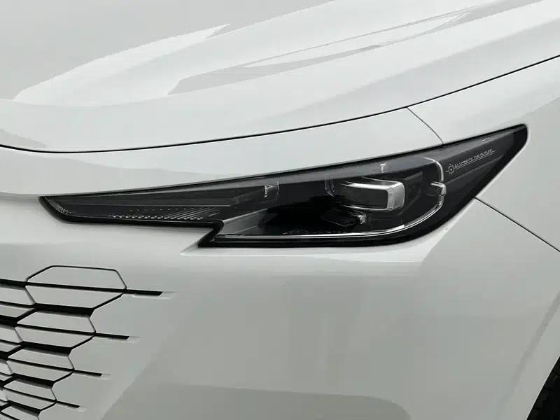 Changan UNI-K 2021 2.0T All-Wheel Drive Premium Edition — миниатюра 12