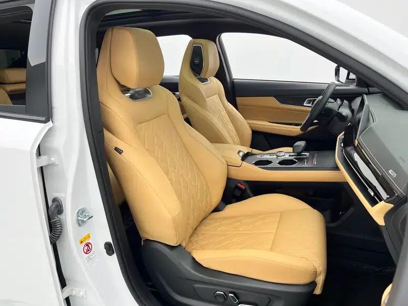Changan UNI-K 2021 2.0T All-Wheel Drive Premium Edition — миниатюра 21