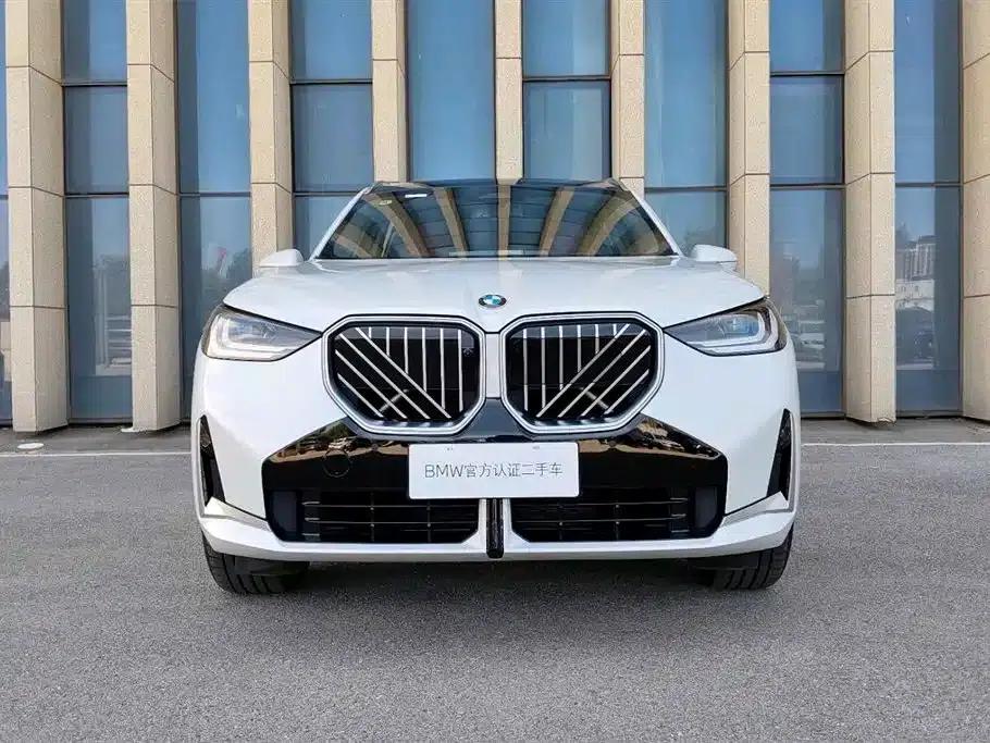 BMW X3 2025 xDrive30L Leading Edition M Sport Package — миниатюра 3