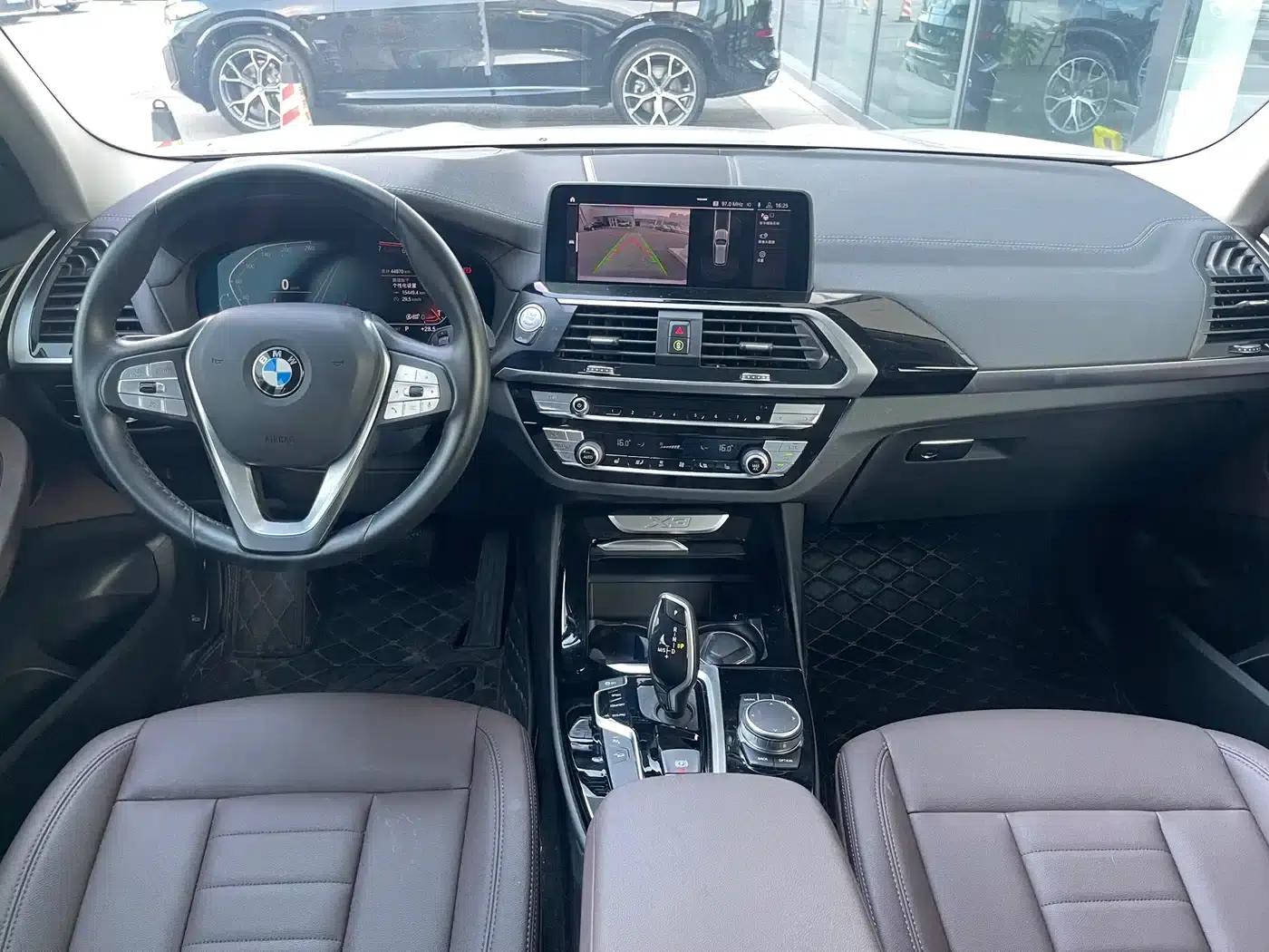 BMW X3 2020 xDrive25i Luxury Package — миниатюра 10