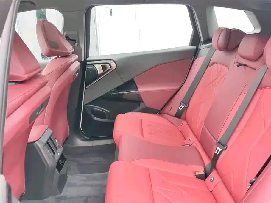 BMW X3 2025 xDrive30L Leading Edition M Sport Shadow Edition — миниатюра 12