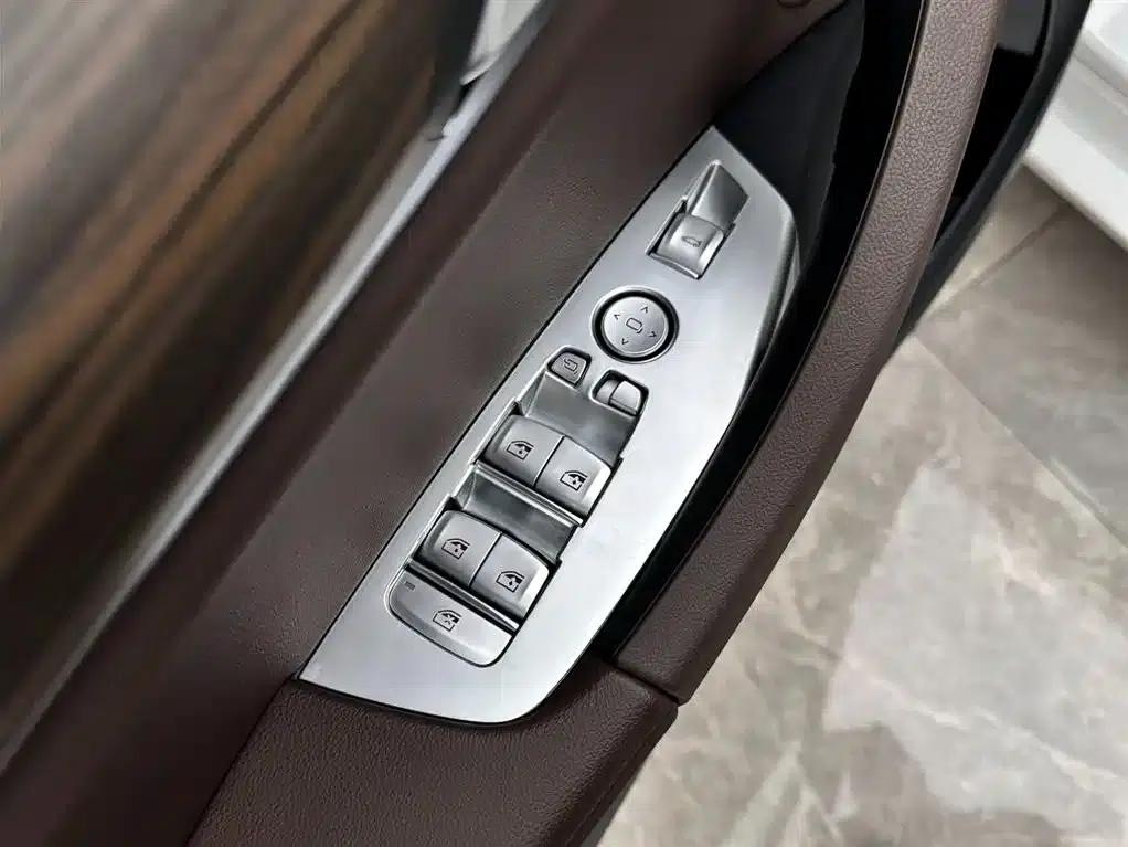 BMW X3 2023 xDrive30i Leading Edition M Sport Package — миниатюра 16