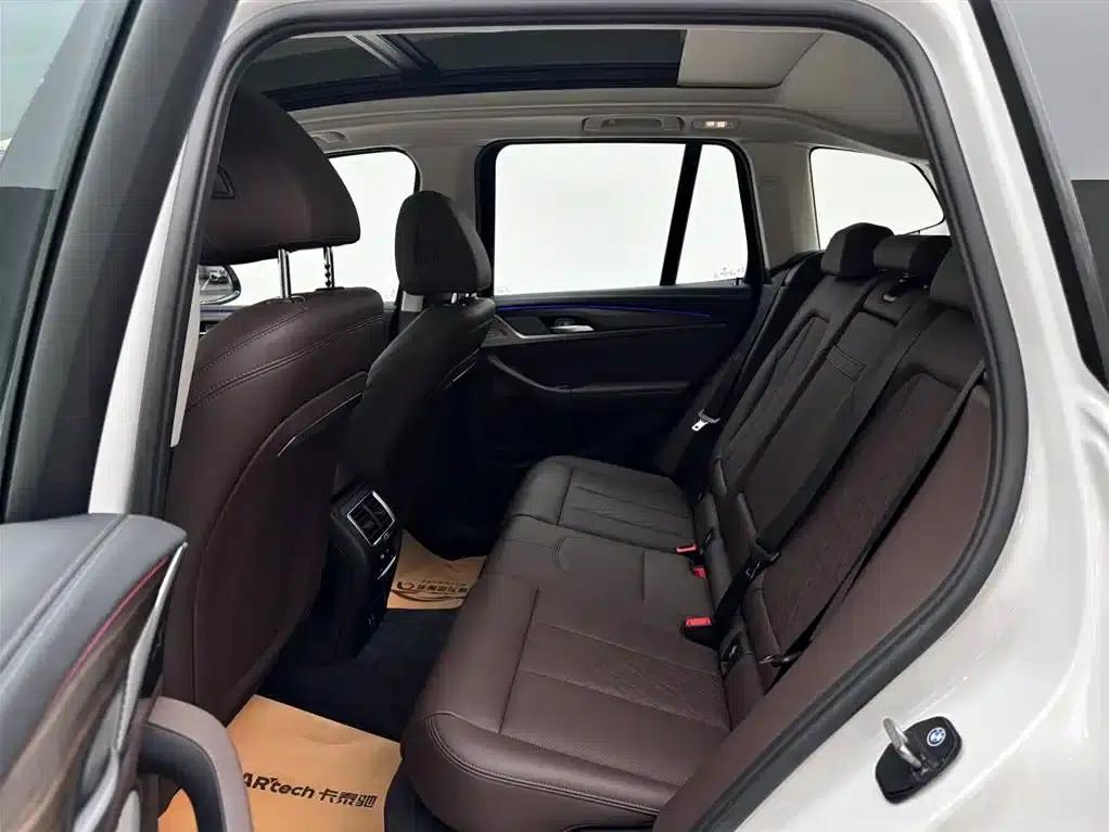 BMW X3 2023 xDrive30i Leading Edition M Sport Package — миниатюра 9