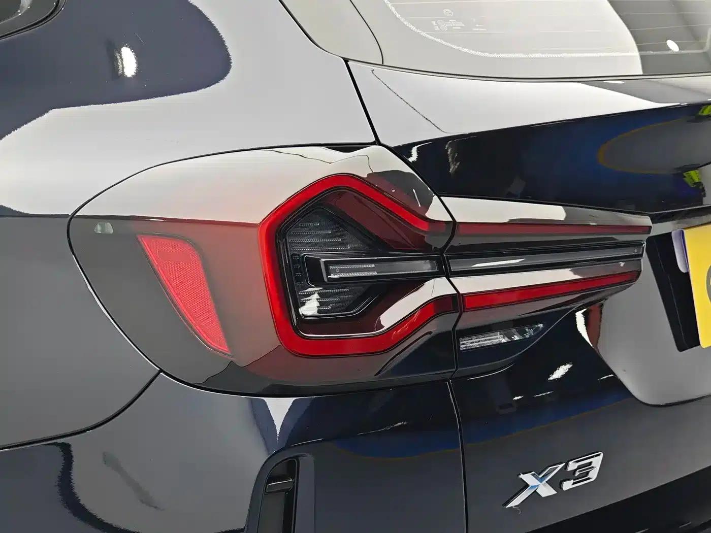 BMW X3 2022 xDrive30i Leading Edition M Sport Package — миниатюра 11