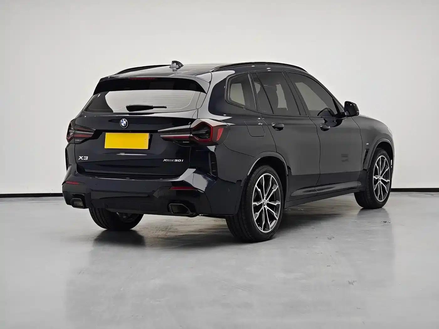 BMW X3 2022 xDrive30i Leading Edition M Sport Package — миниатюра 4