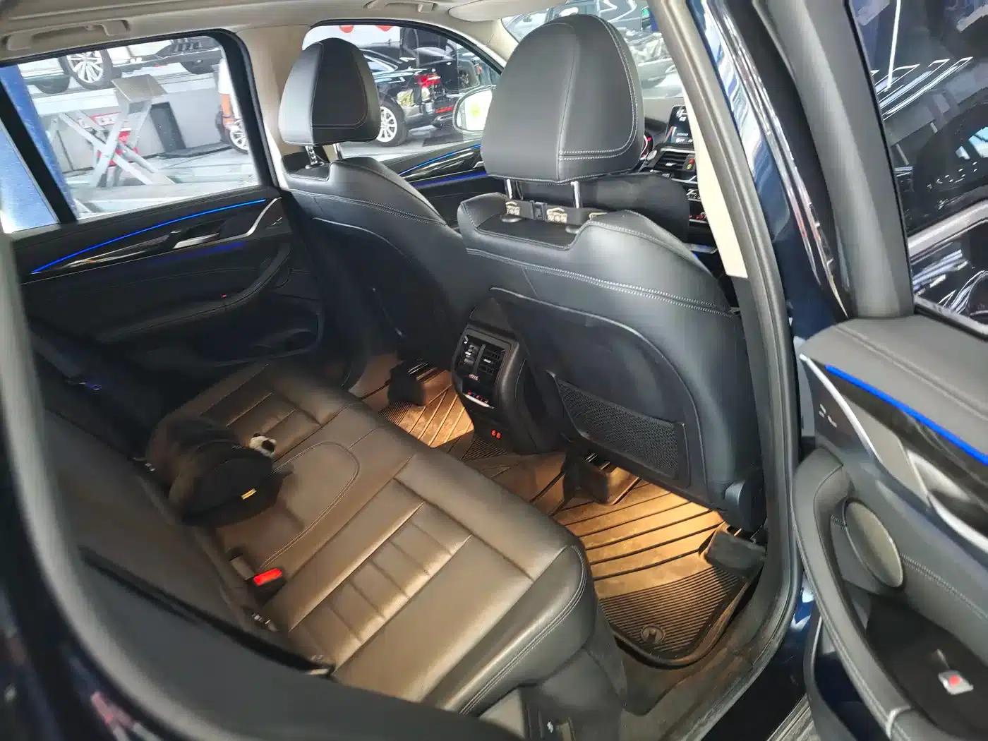 BMW X3 2021 xDrive30i Leading M Sport Package — миниатюра 12