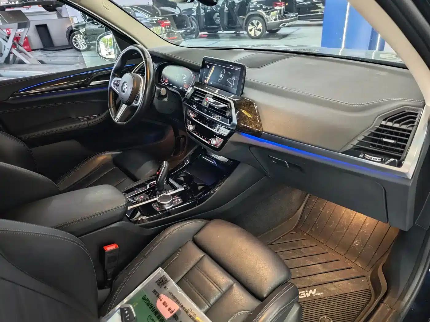 BMW X3 2021 xDrive30i Leading M Sport Package — миниатюра 13