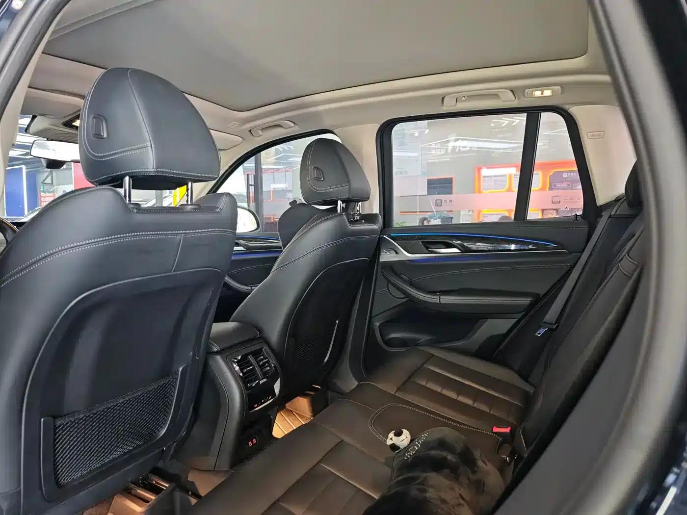 BMW X3 2021 xDrive30i Leading M Sport Package — миниатюра 8