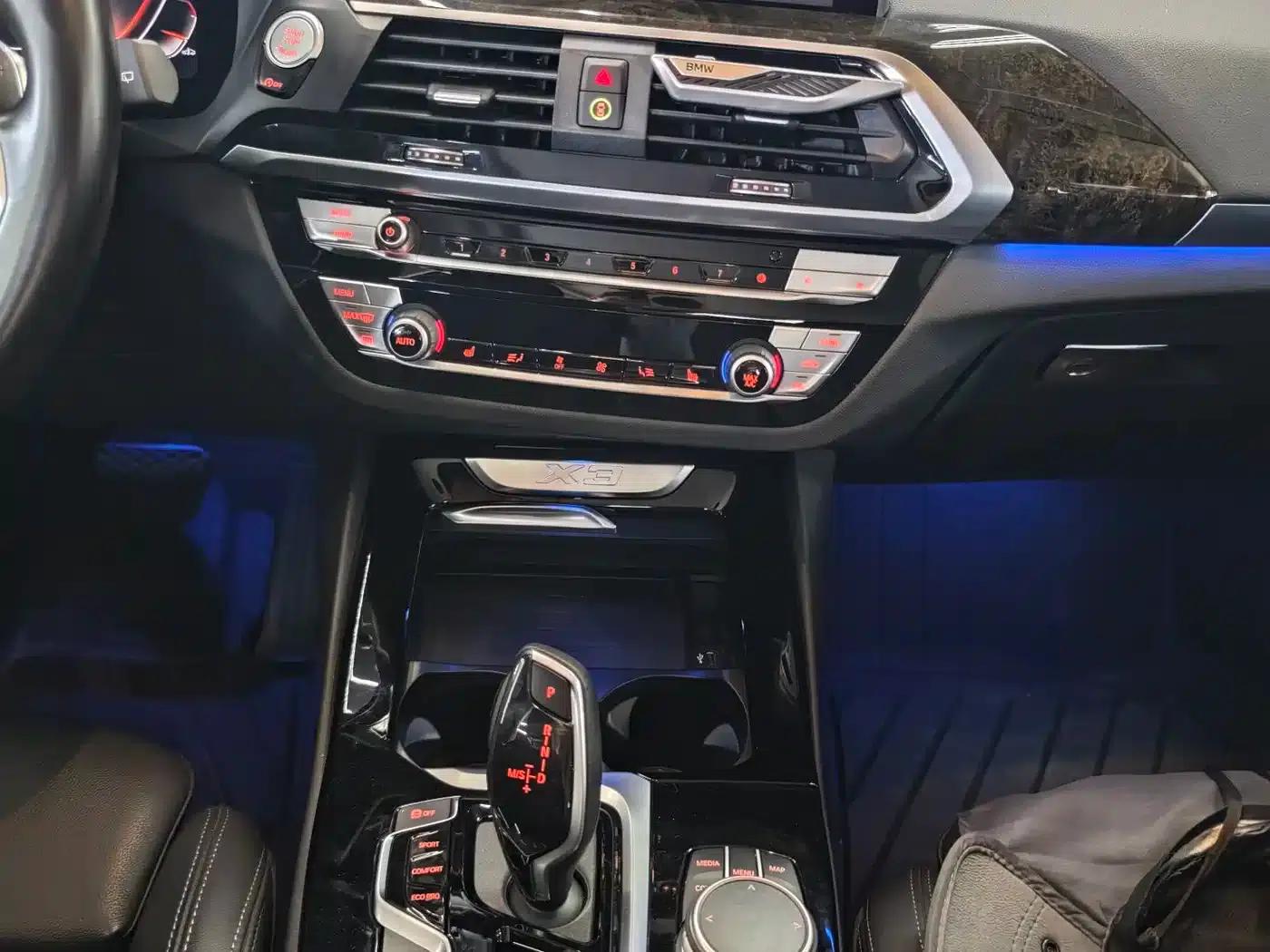 BMW X3 2021 xDrive30i Leading M Sport Package — миниатюра 10