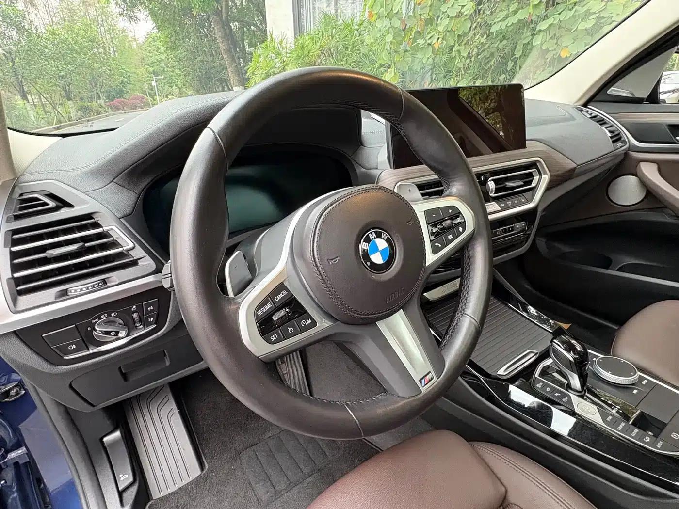 BMW X3 2022 xDrive30i Leading Edition M Sport Package — миниатюра 16
