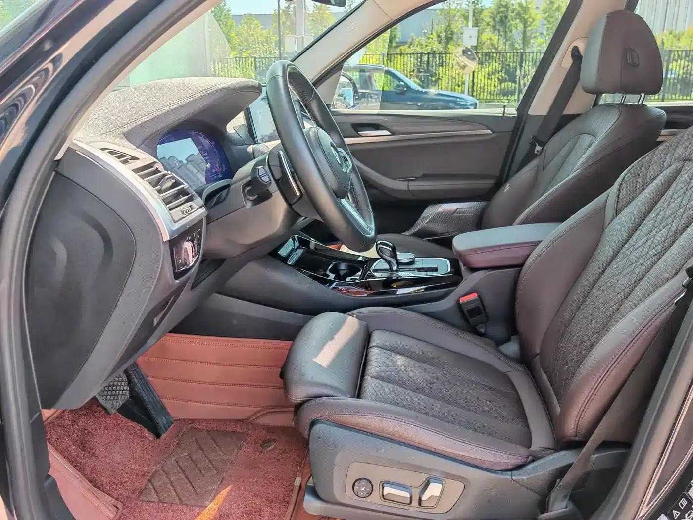 BMW X3 2022 xDrive30i Leading Edition M Sport Package — миниатюра 12