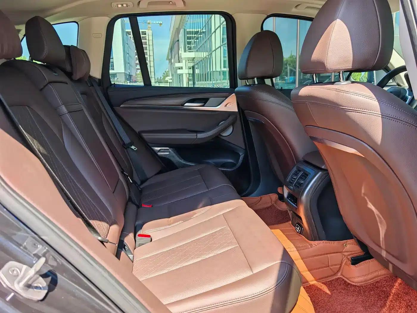 BMW X3 2022 xDrive30i Leading Edition M Sport Package — миниатюра 17