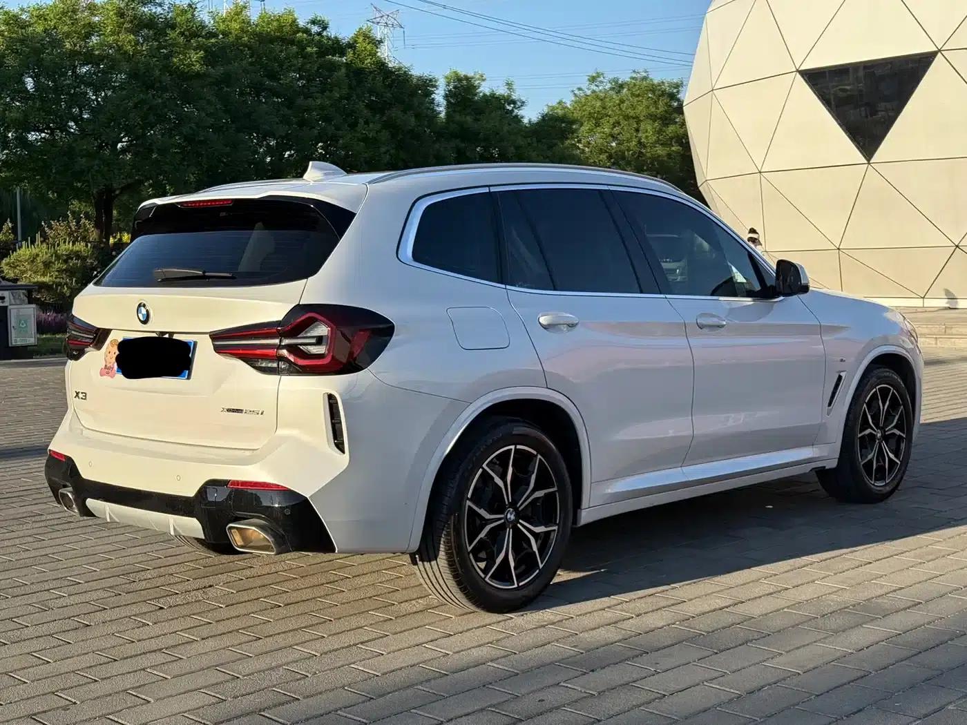 2022 BMW X3 xDrive25i M Sport Package — миниатюра 4