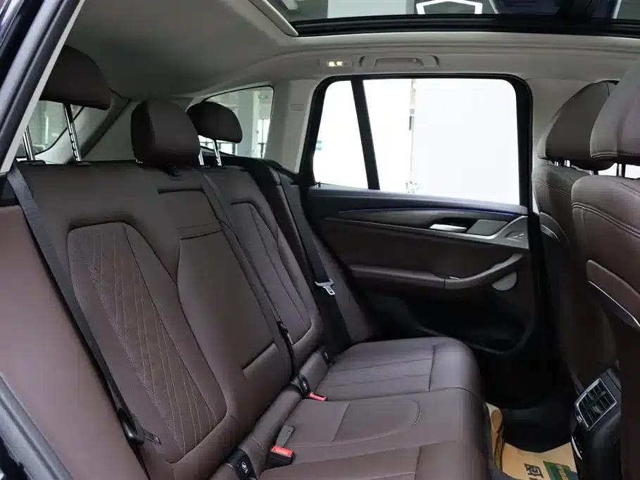 BMW X3 2023 xDrive30i Leading Edition M Sport Package — миниатюра 16