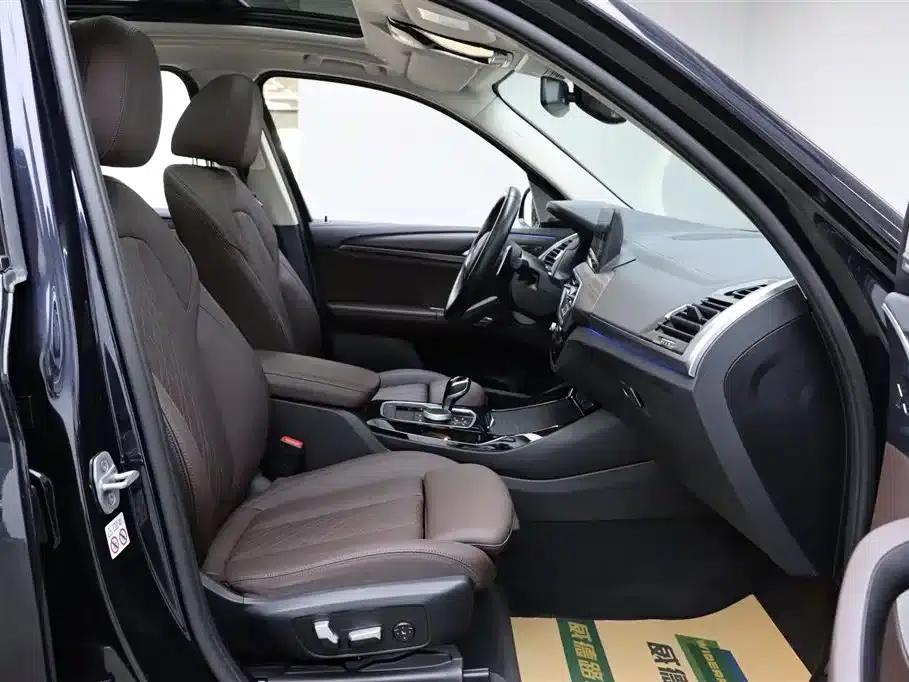 BMW X3 2023 xDrive30i Leading Edition M Sport Package — миниатюра 17