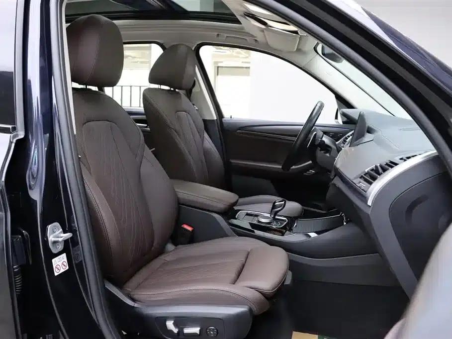 BMW X3 2023 xDrive30i Leading Edition M Sport Package — миниатюра 18