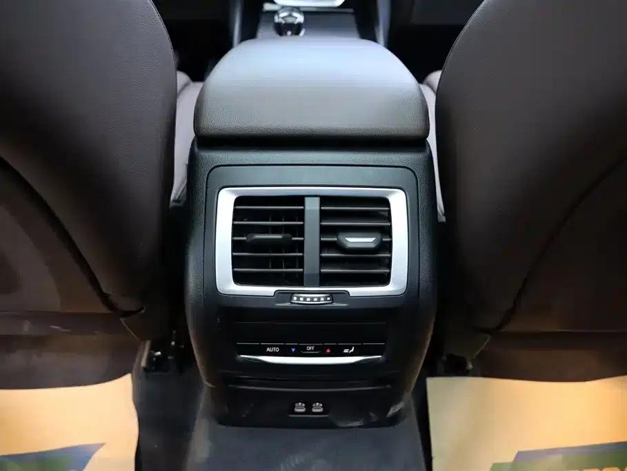 BMW X3 2023 xDrive30i Leading Edition M Sport Package — миниатюра 20