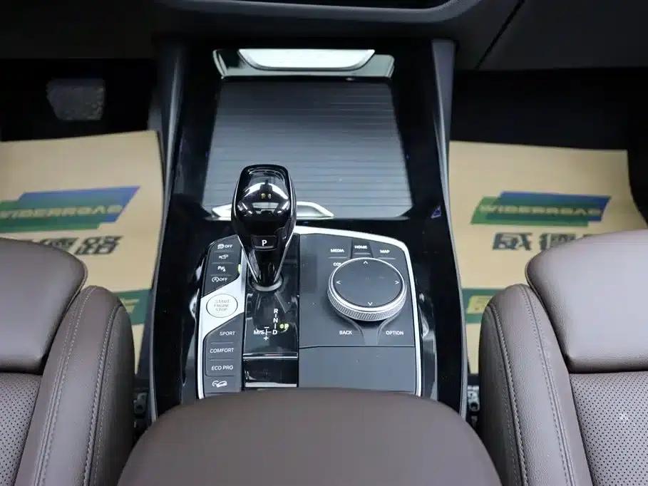BMW X3 2023 xDrive30i Leading Edition M Sport Package — миниатюра 24