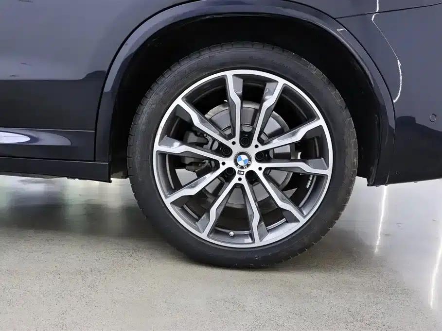 BMW X3 2023 xDrive30i Leading Edition M Sport Package — миниатюра 32