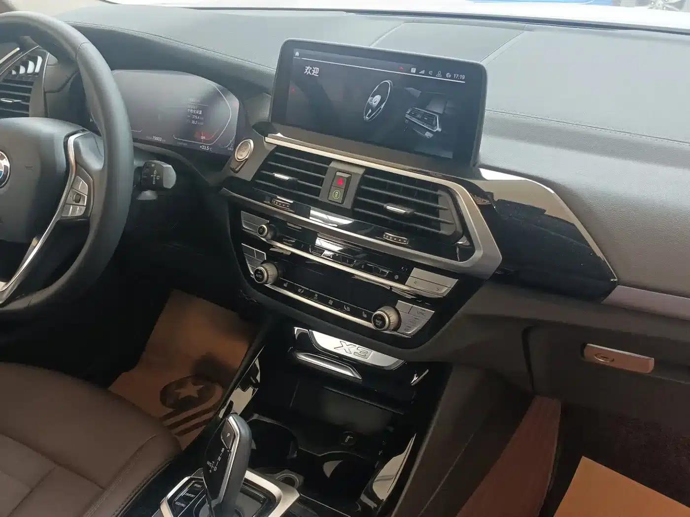 BMW X3 2020 xDrive25i Luxury Package — миниатюра 10