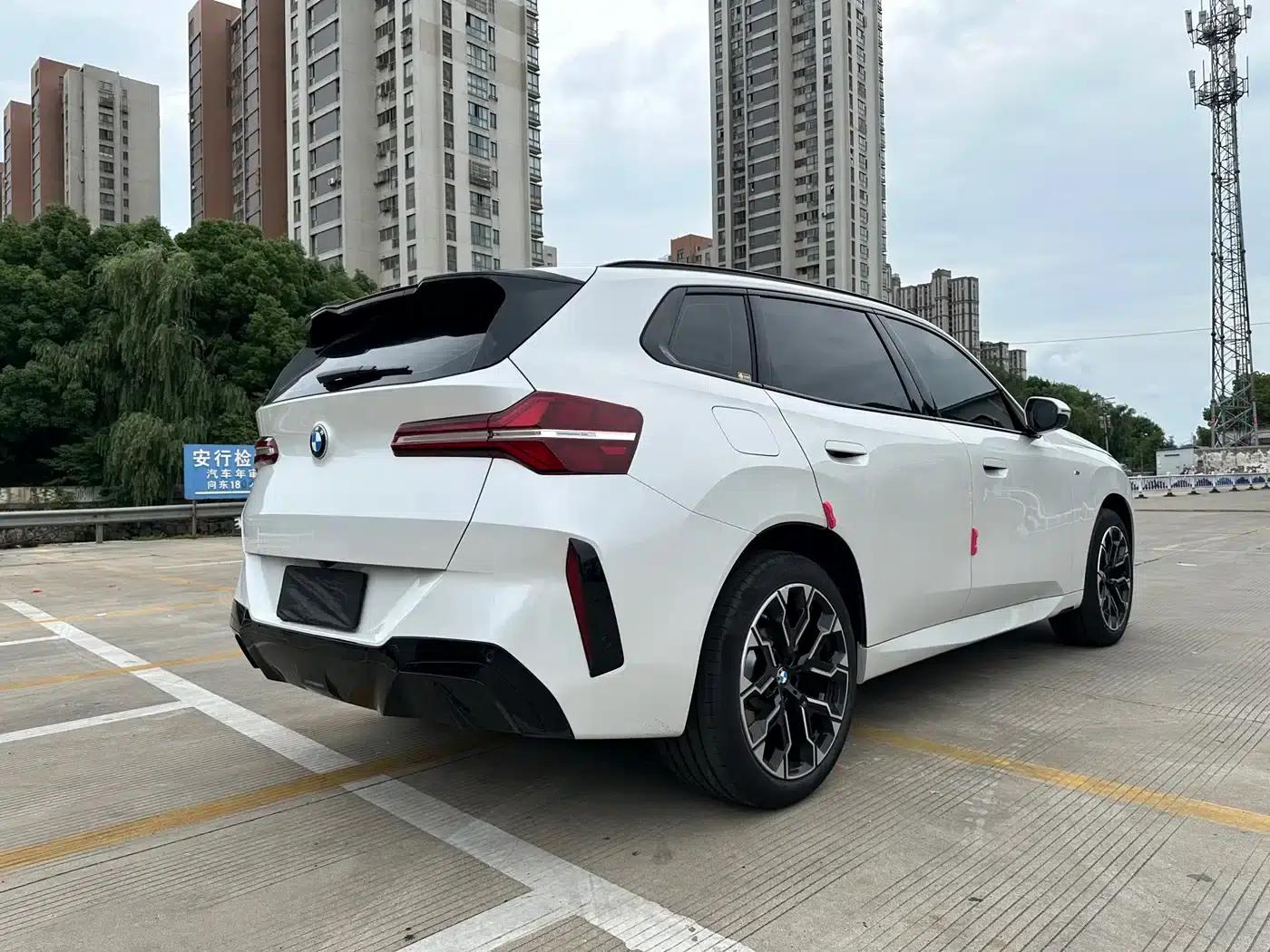 BMW X3 2025 xDrive30L Leading Edition M Sport Package — миниатюра 12