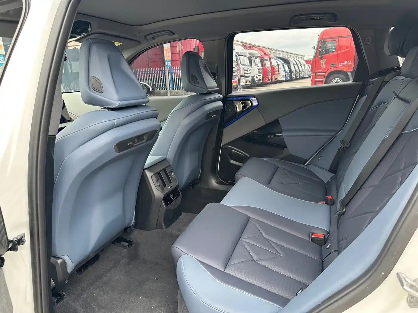 BMW X3 2025 xDrive30L Leading Edition M Sport Package — миниатюра 7