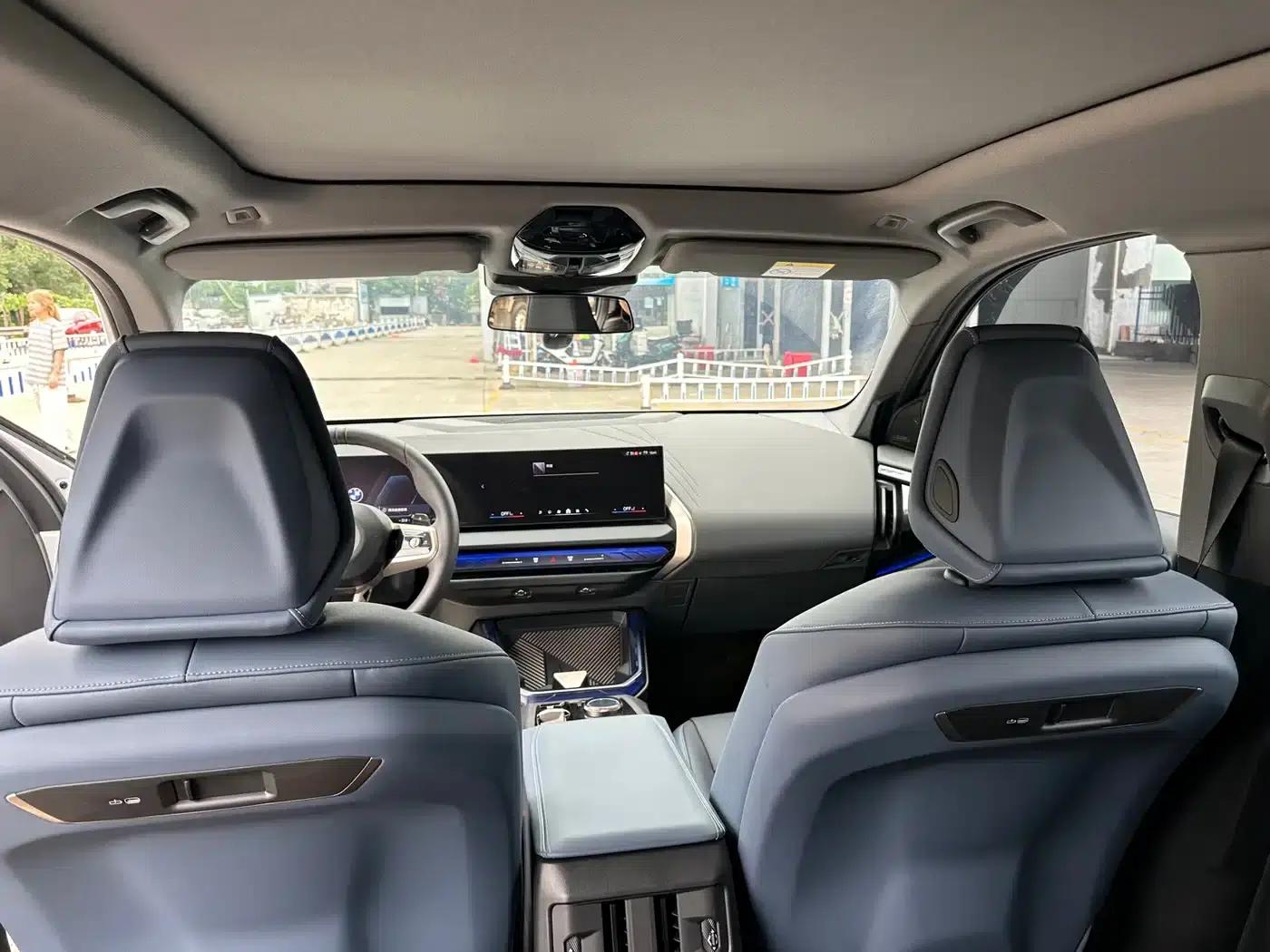 BMW X3 2025 xDrive30L Leading Edition M Sport Package — миниатюра 8
