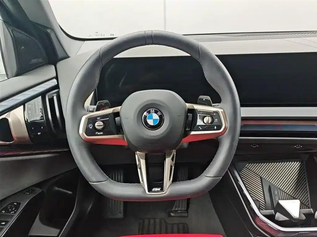 BMW X3 2025 xDrive30L Luxury M Sport Package — миниатюра 3