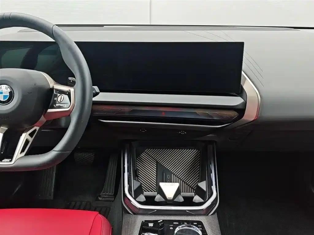BMW X3 2025 xDrive30L Luxury M Sport Package — миниатюра 6