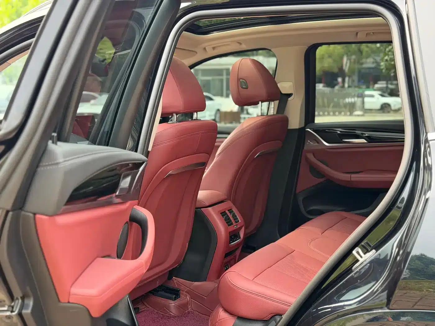 2023 BMW X3 xDrive25i M Sport Package — миниатюра 7