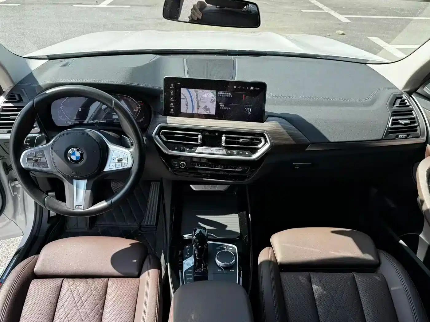 BMW X3 2023 xDrive30i Leading Edition M Sport Package — миниатюра 12