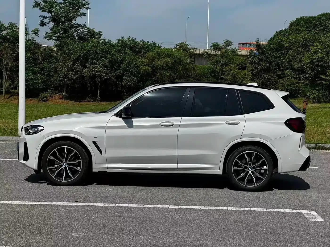 BMW X3 2023 xDrive30i Leading Edition M Sport Package — миниатюра 4
