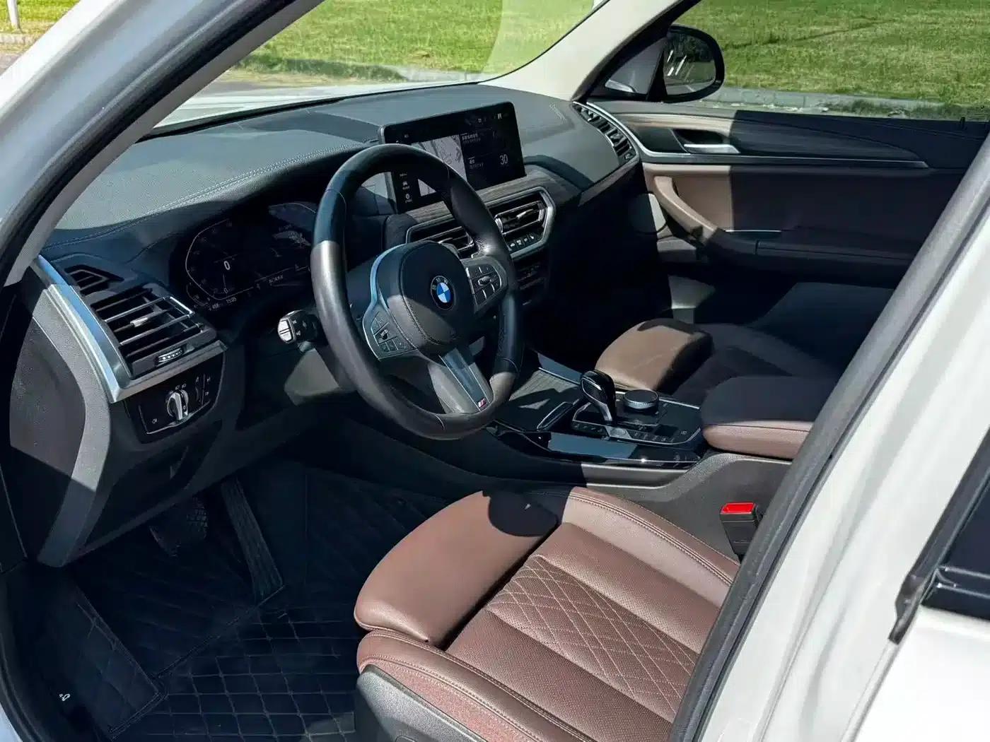 BMW X3 2023 xDrive30i Leading Edition M Sport Package — миниатюра 9
