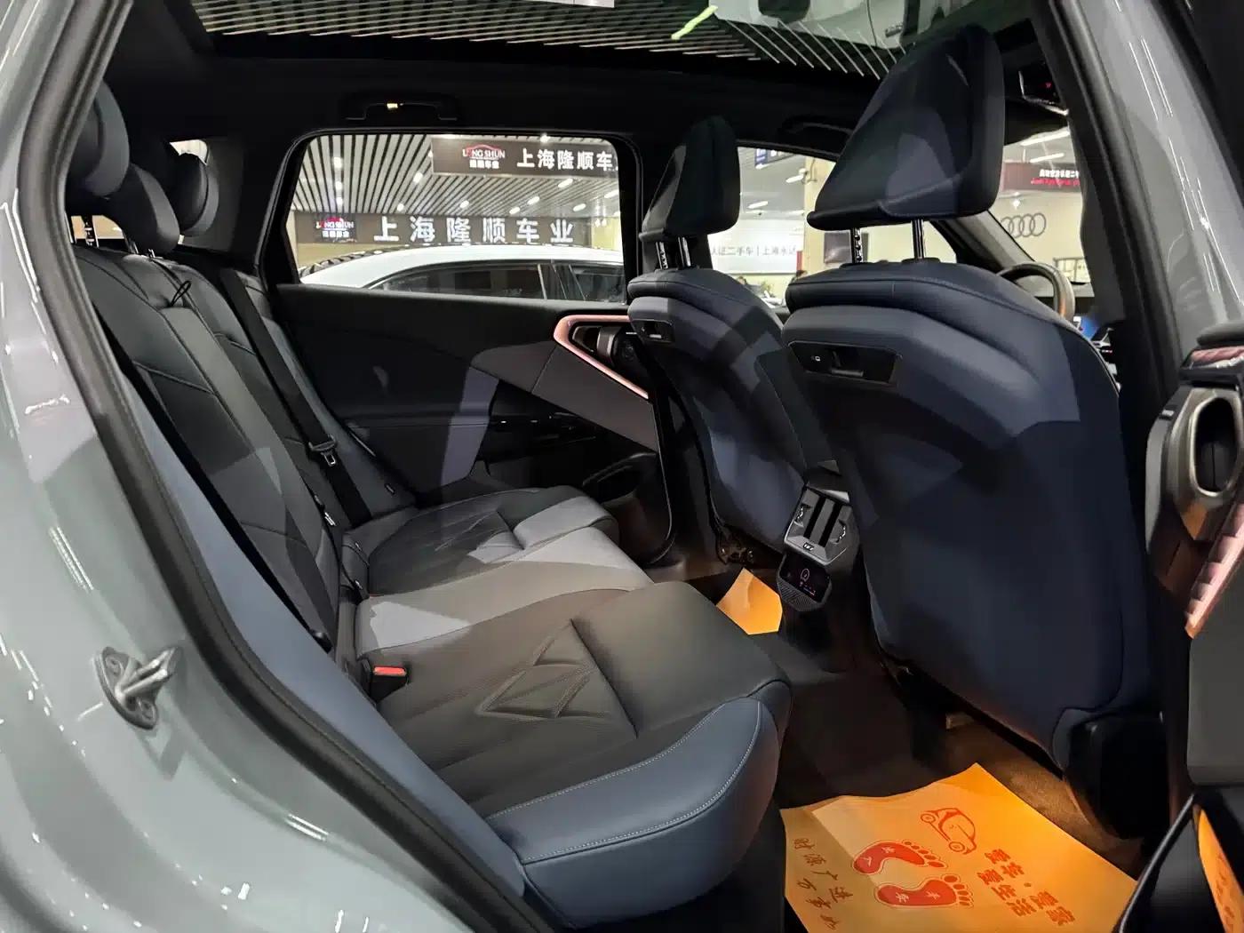 BMW X3 2025 xDrive30L Luxury M Sport Package — миниатюра 14