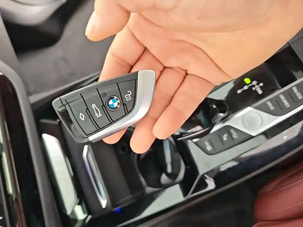 BMW X3 2022 xDrive30i Leading Edition M Sport Package — миниатюра 9