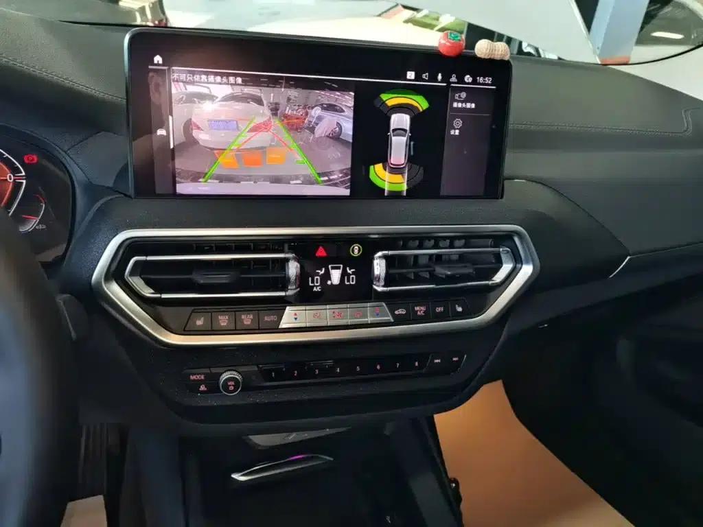 BMW X3 2022 facelift xDrive25i M Sport Package — миниатюра 13