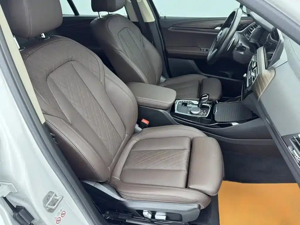 BMW X3 2023 xDrive30i Leading Edition M Sport Package — миниатюра 13