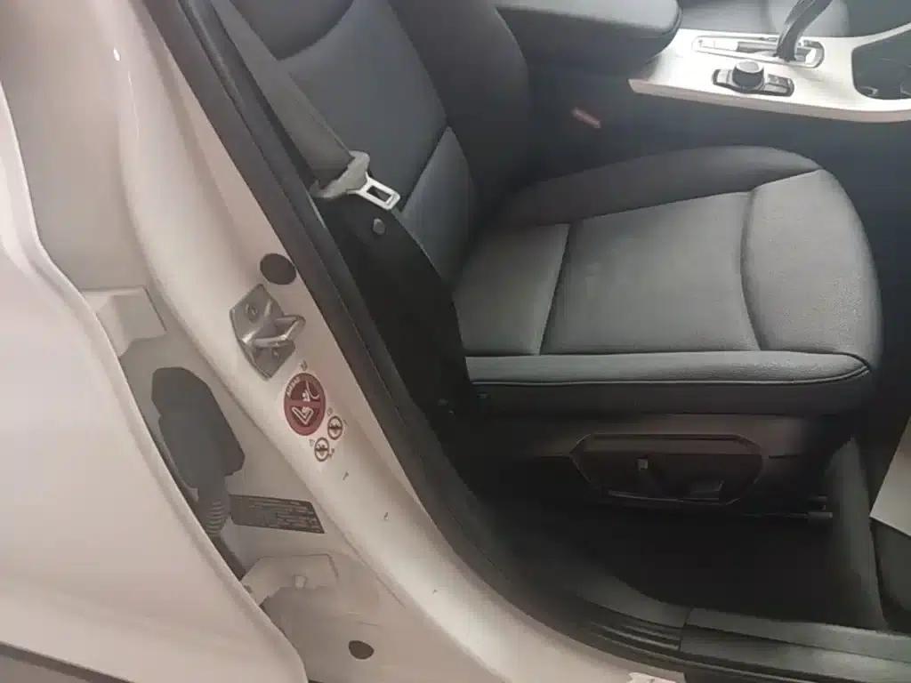 2016 BMW X3 sDrive20i (Imported) — миниатюра 25